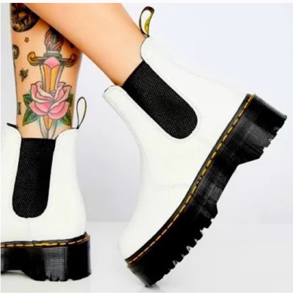 Dr. Martens White 2976 Quad Leather Platform Boots Booties AirWair Bouncing Sole